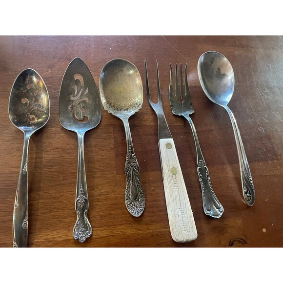 Vintage Silver spoon pie fork Hickory Community Flower Wm Rogers Rocksford - Picture 1 of 9